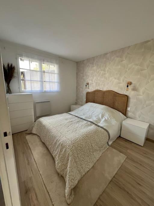 Petite Maison Cosy En Campagne Neuilly  Экстерьер фото